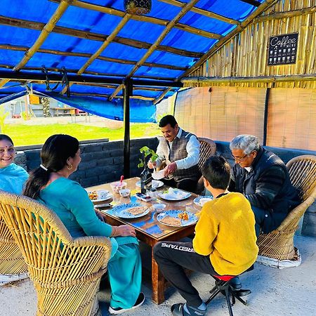 Dreamwoods A Travellers Farm Vandrehjem Dharamshala Eksteriør billede