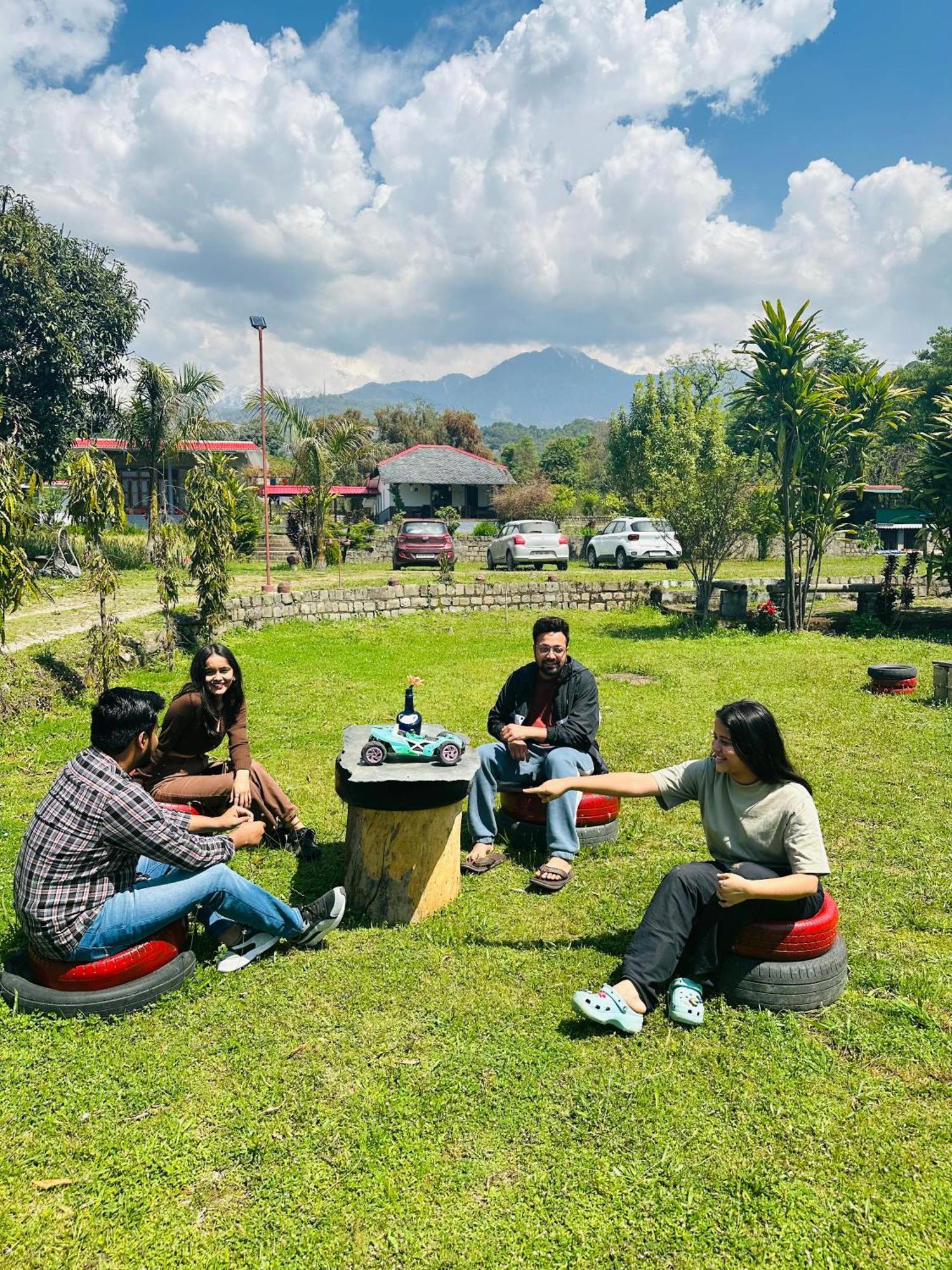 Dreamwoods A Travellers Farm Vandrehjem Dharamshala Eksteriør billede
